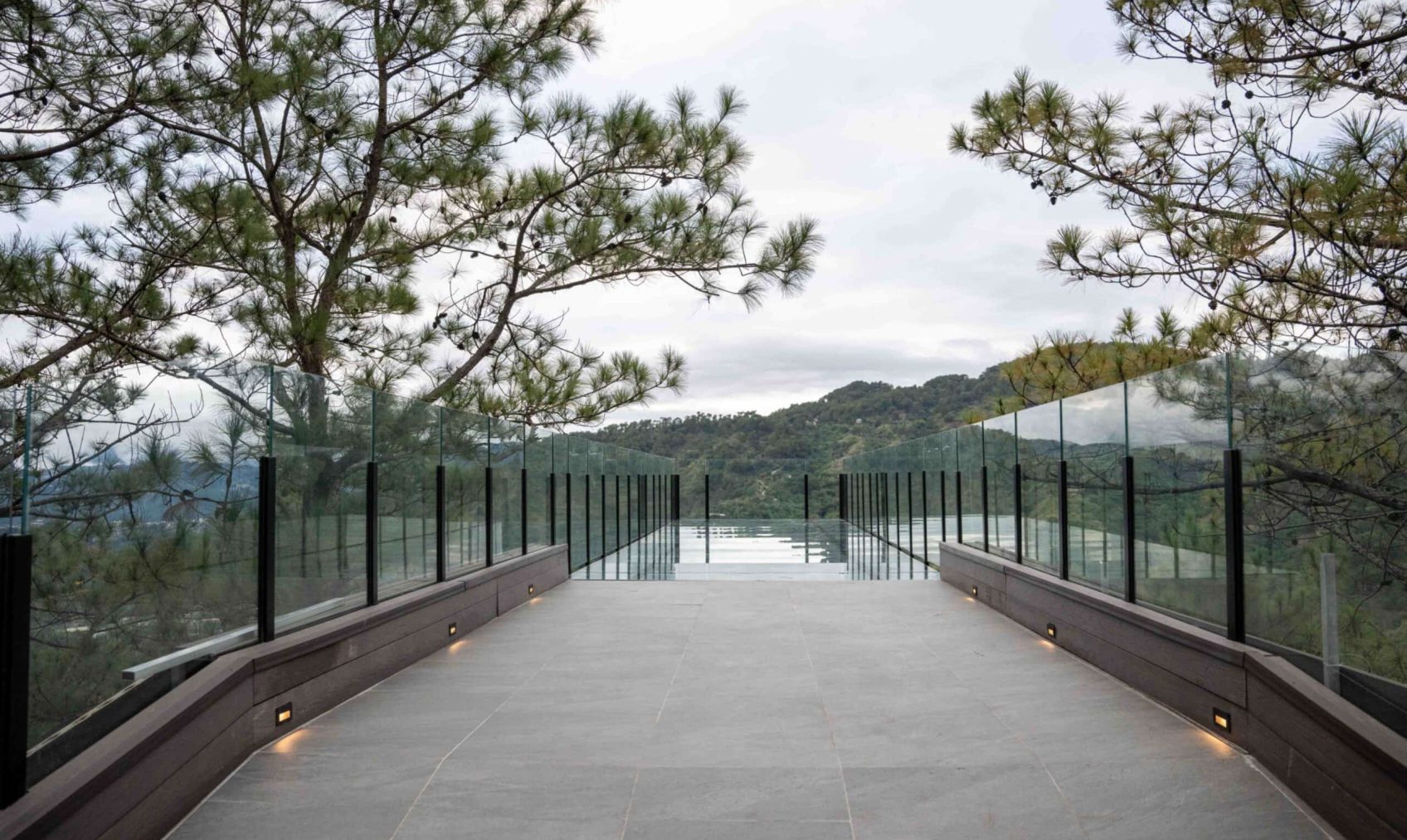 2502 MtC Media Bank B-06323